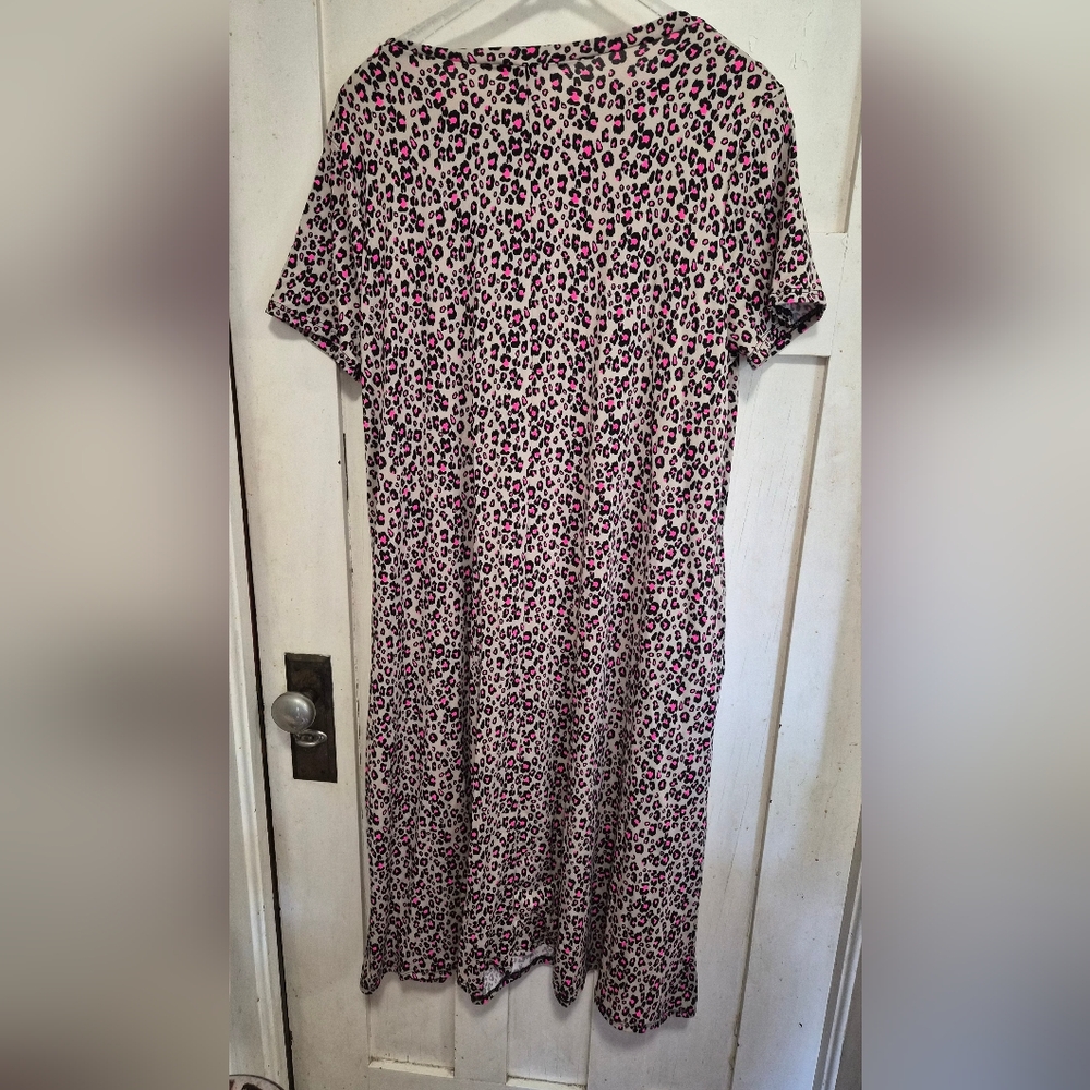 NWT Cream n Sugar Neon Pink Leopard Print Dress – With Pockets, Sz L - Picture 2 of 4